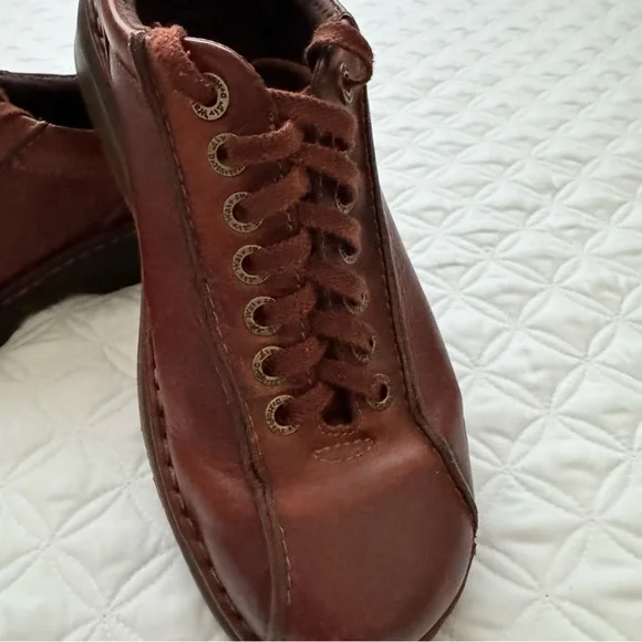 Dr. Martens Perry Oxford Lace Up Brown Leather Shoes Y2K Size 10 Men / 11 Women - Picture 4 of 16